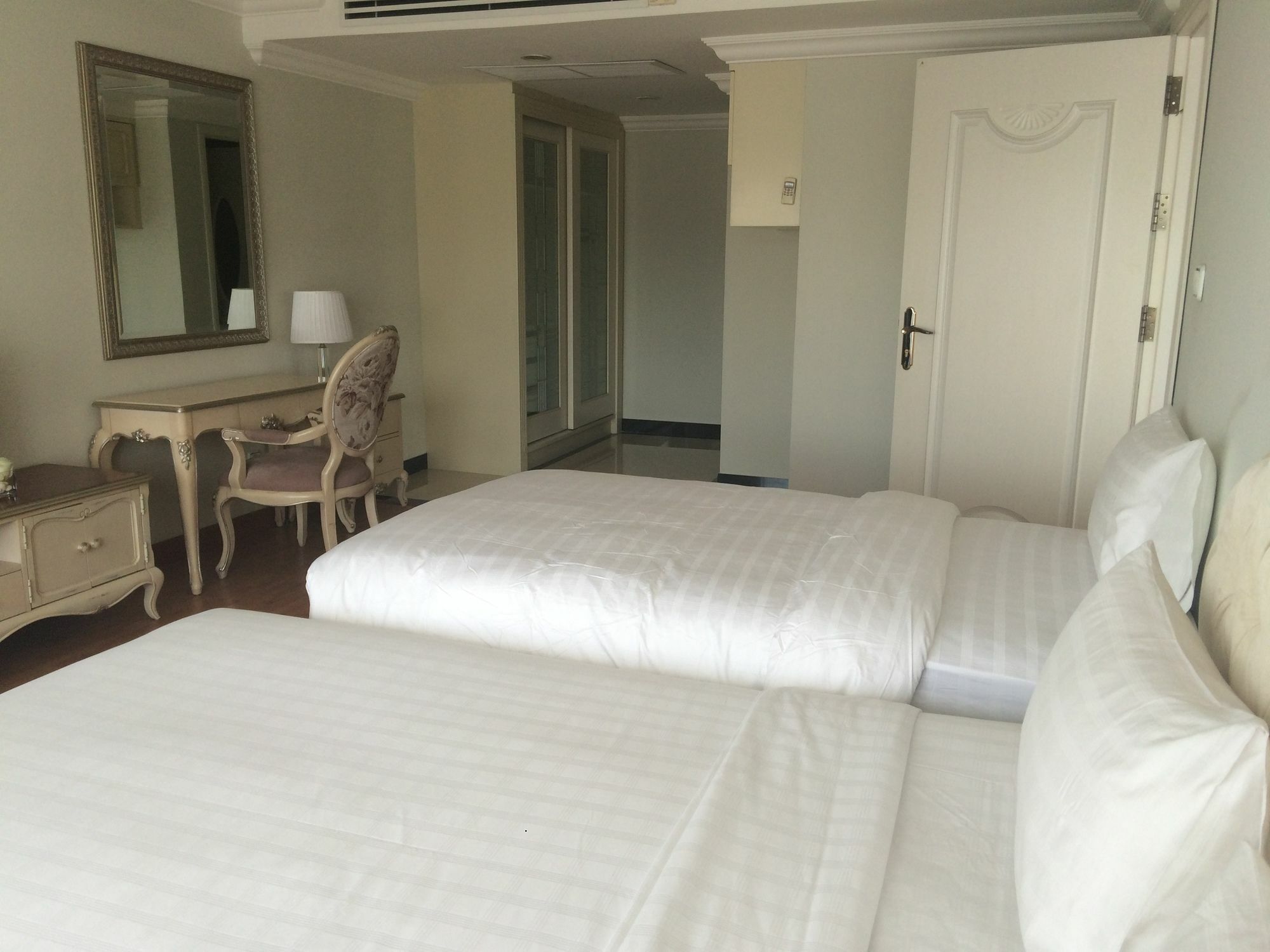 Lk Noble Suite Pattaya Ngoại thất bức ảnh